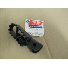 Left Hand Footrest - YAMAHA IT400 / YZ125